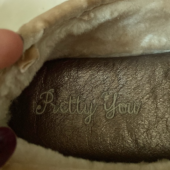 Absolutely cute bead and sequin indoor slipper size L - Picture 8 of 8